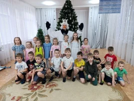«Прощание  с  ёлочкой"🎄🎊❄️.